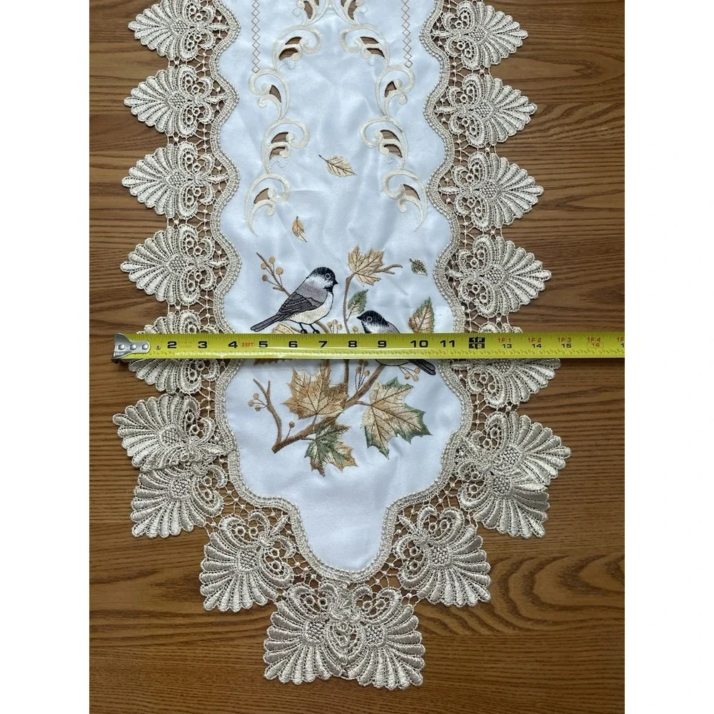 Chickadee And Lace Border Table Runner From Bed Bath And Beyond - Preowned